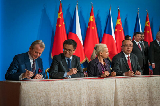 1506523884103461.jpg 64e3814f-898a-4aac-a77b-e35258b8bb75.jpg