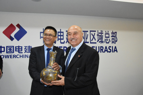 1511422172803344.jpg 簽約儀式現場2.jpg