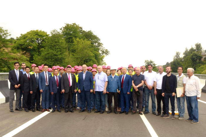 1530171446506897.jpg 格魯吉亞公路項(xiàng)目通車儀式.jpg