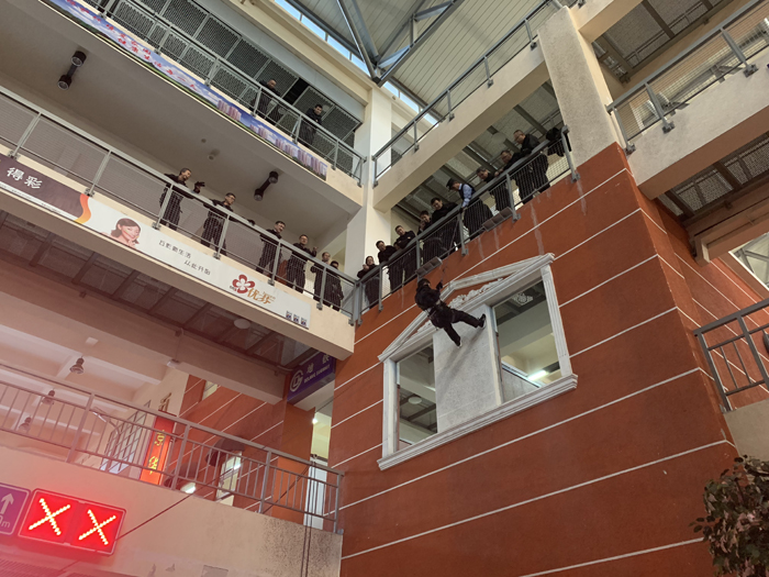 1540946236167847.jpg 實操演練(逃生與速降).jpg