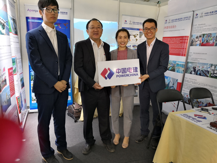 1544494765763488.jpg 科特迪瓦代表處一行合影.JPG