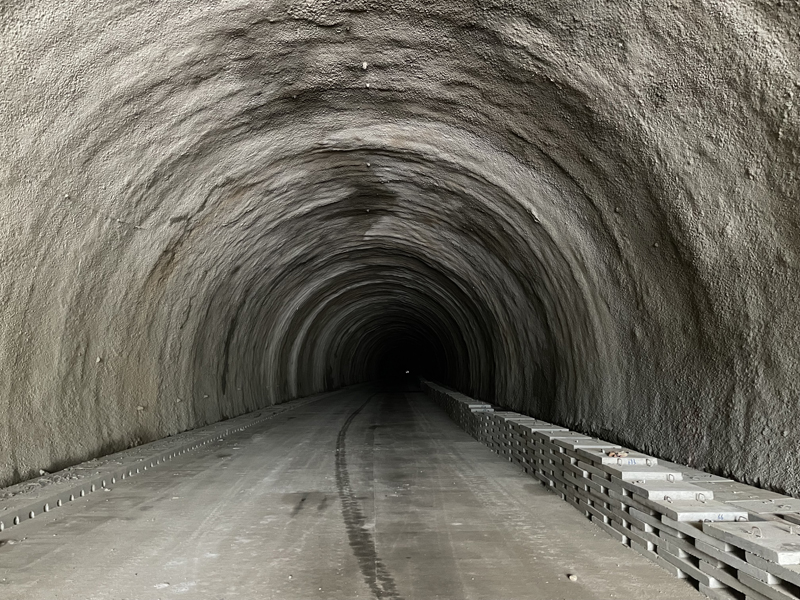 項目1號隧洞內景.JPG