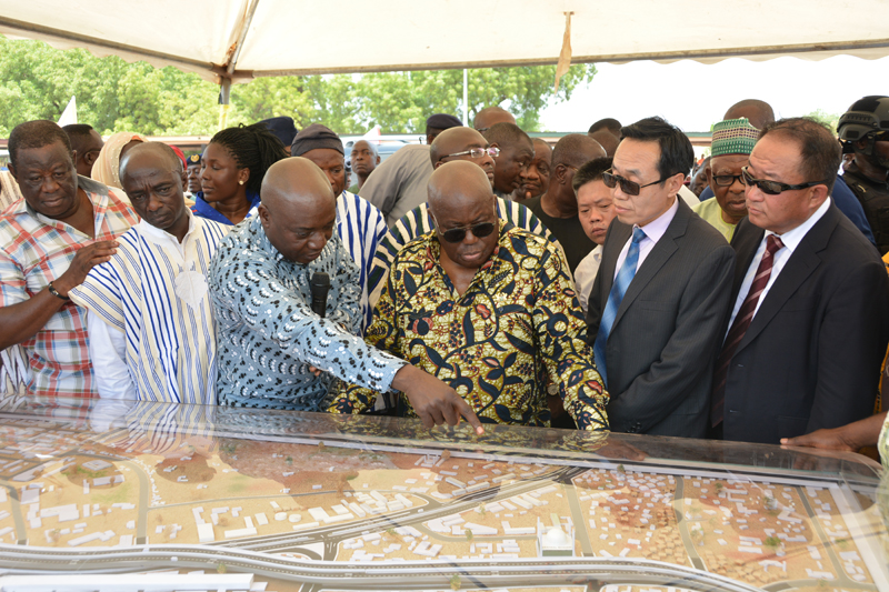 2019年4月10日，加納優先基礎設施首個項目——塔馬利立交橋項目（即加納路橋項目LOT3標段）舉行開工典禮，加納總統納納阿庫福-阿多、副總統馬哈茂德巴武米亞、加納駐華大使、公路部長等加方政府要員及中國駐加納大使王世廷、經參處參贊柴之京、電建集團副總經理李燕明等出席典禮 (3).JPG