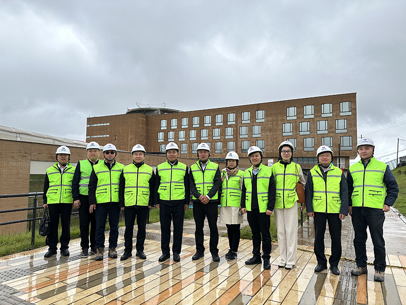 現場考察合影 .jpg